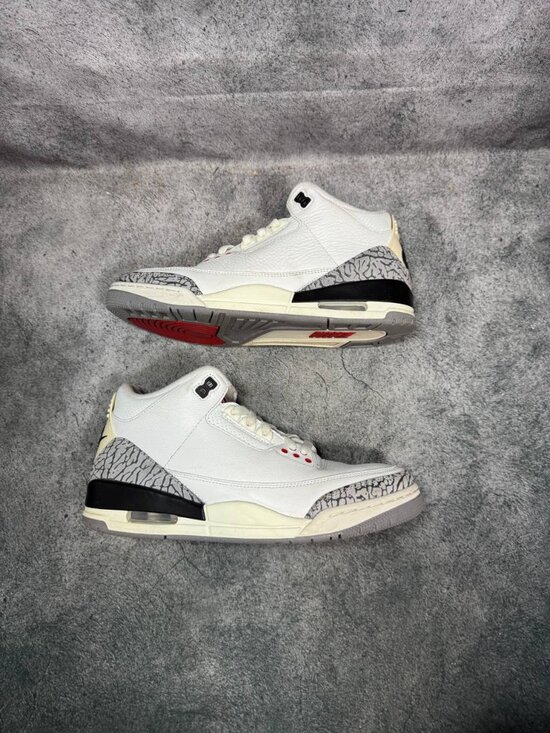 Size 8.5 | Jordan 3 White Cement With Box | Pre-Owned - Picture 8 of 9
